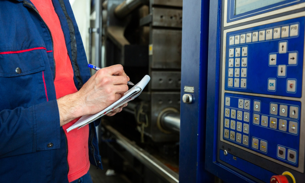 Evaluación y Reducción de Riesgo de Maquinas de Acuerdo a ISO 12100-2012 Evaluación y Reducción de Riesgo de Maquinas de Acuerdo a ISO 12100-2012